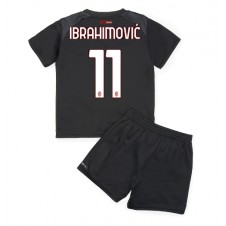 AC Milan Zlatan Ibrahimovic #11 Hjemmedraktsett Barn 2022-23 Kortermet (+ korte bukser)